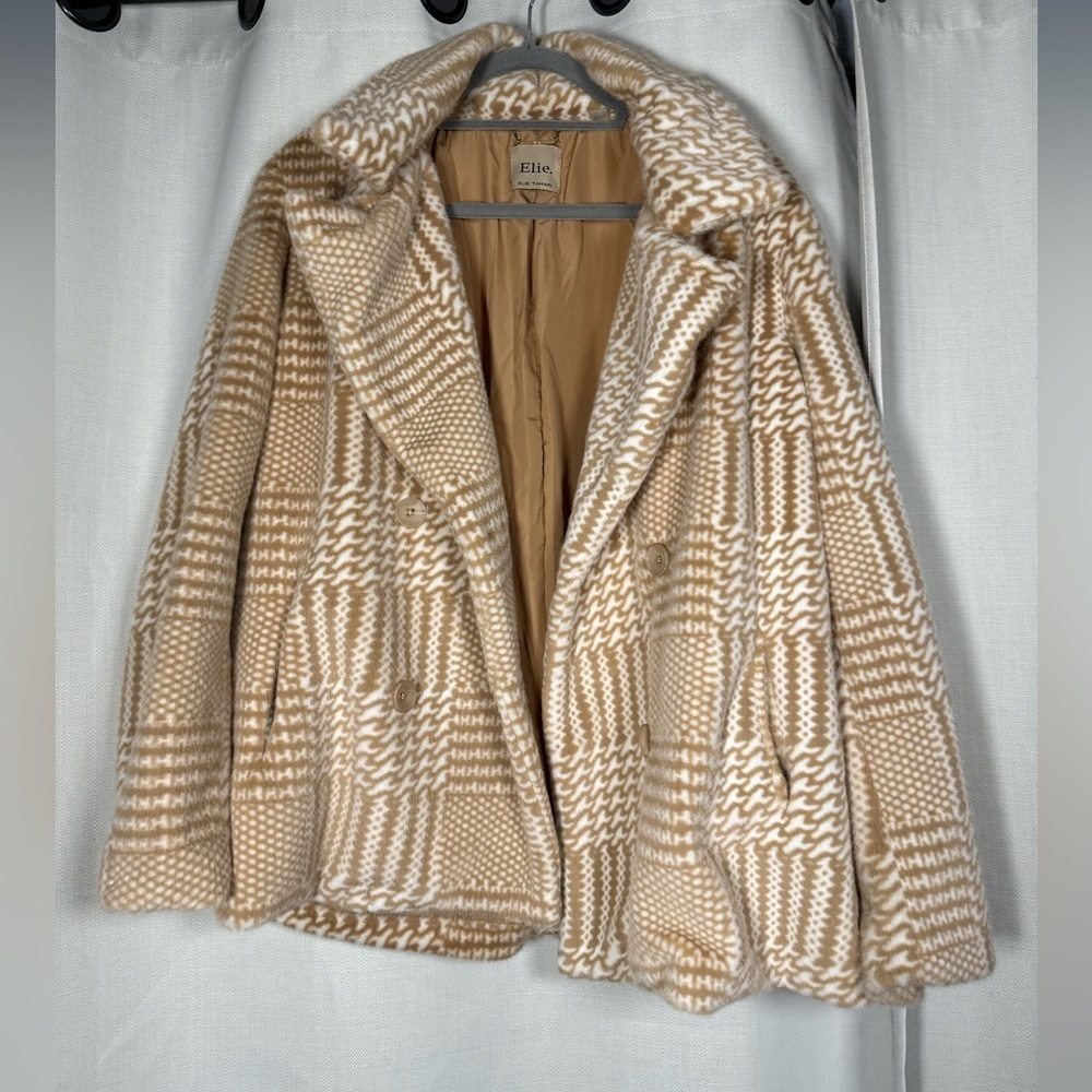Elie. Elie Tahari Tan and White Houndstooth Faux Fur Double Breasted Jacket L - Picture 4 of 14